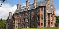 Exterior view of Glencoe House in the sunshine